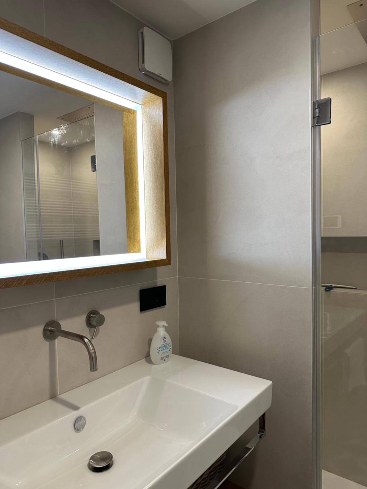 Legacy Of Milan, A Stylish Mini Loft Apartment Ngoại thất bức ảnh